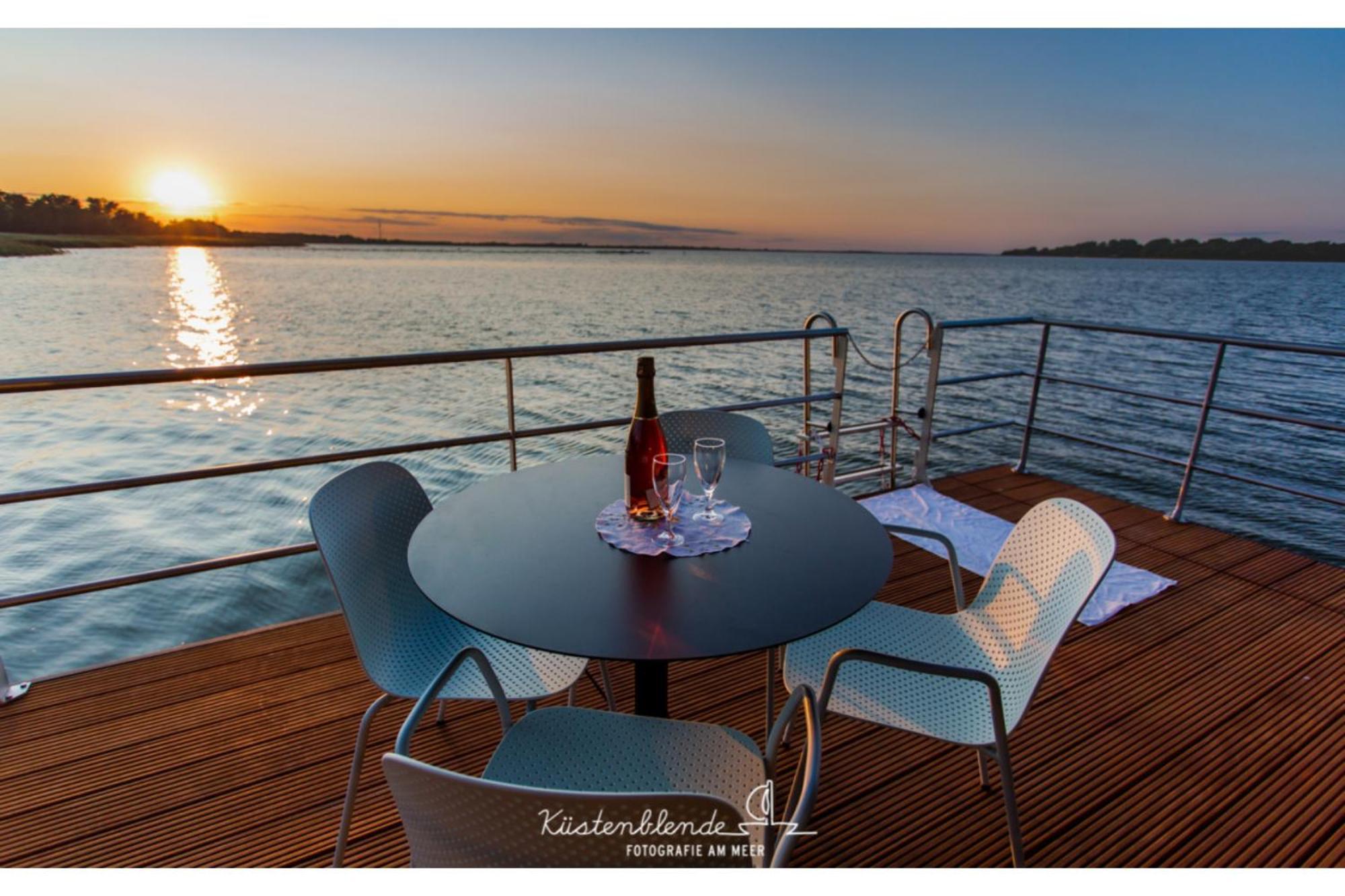 Ostsee Hausboot - Kranichnest Lp1 Ribnitz-Damgarten Kültér fotó
